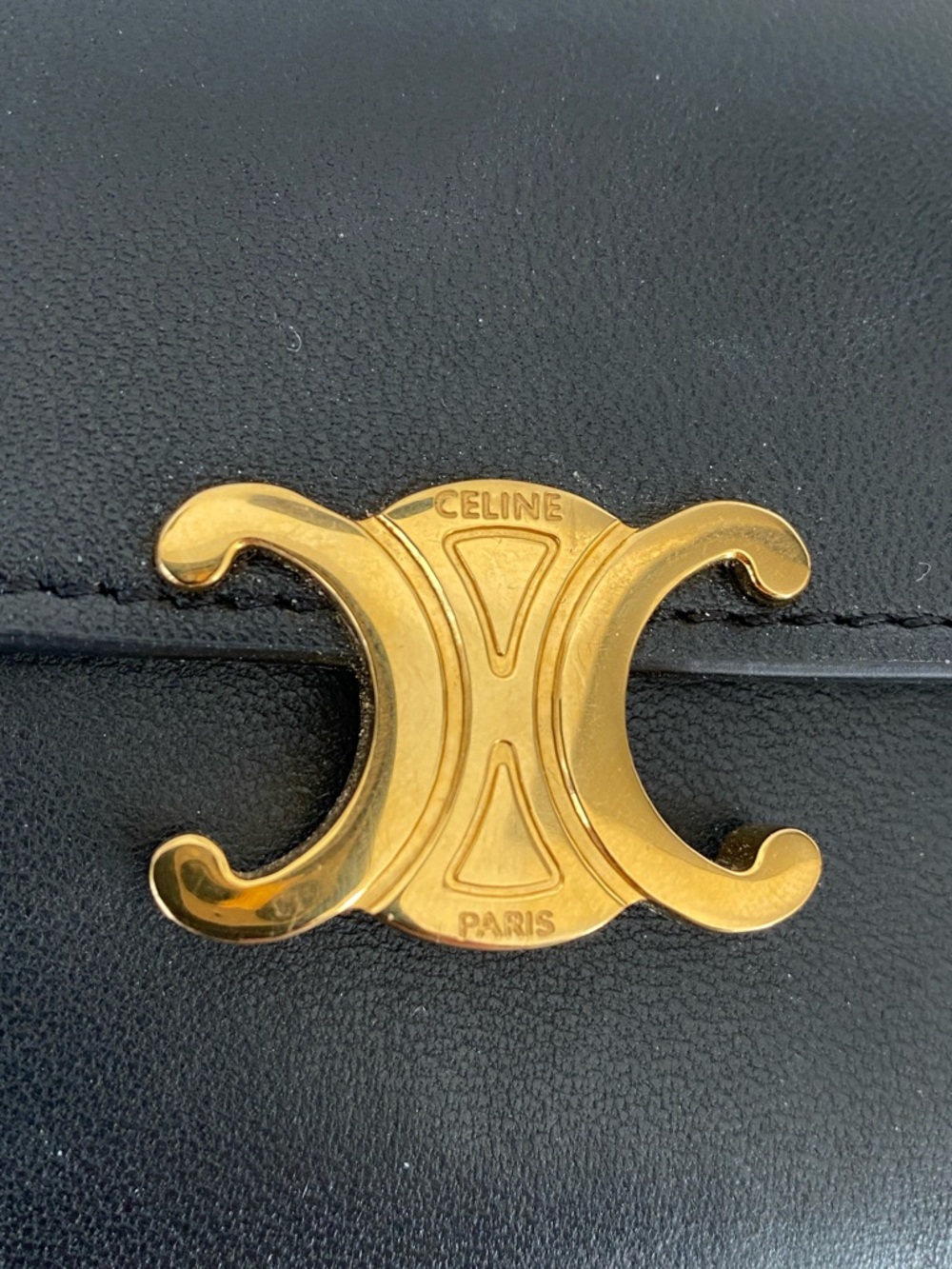 Celine SMALL FLAP WALLET TRIOMPHE IN SHINY CALFSKIN - Picture 5 of 15
